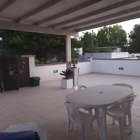 Prázdninový dům Casa Vacanza A 300 Metri Dal Mare *